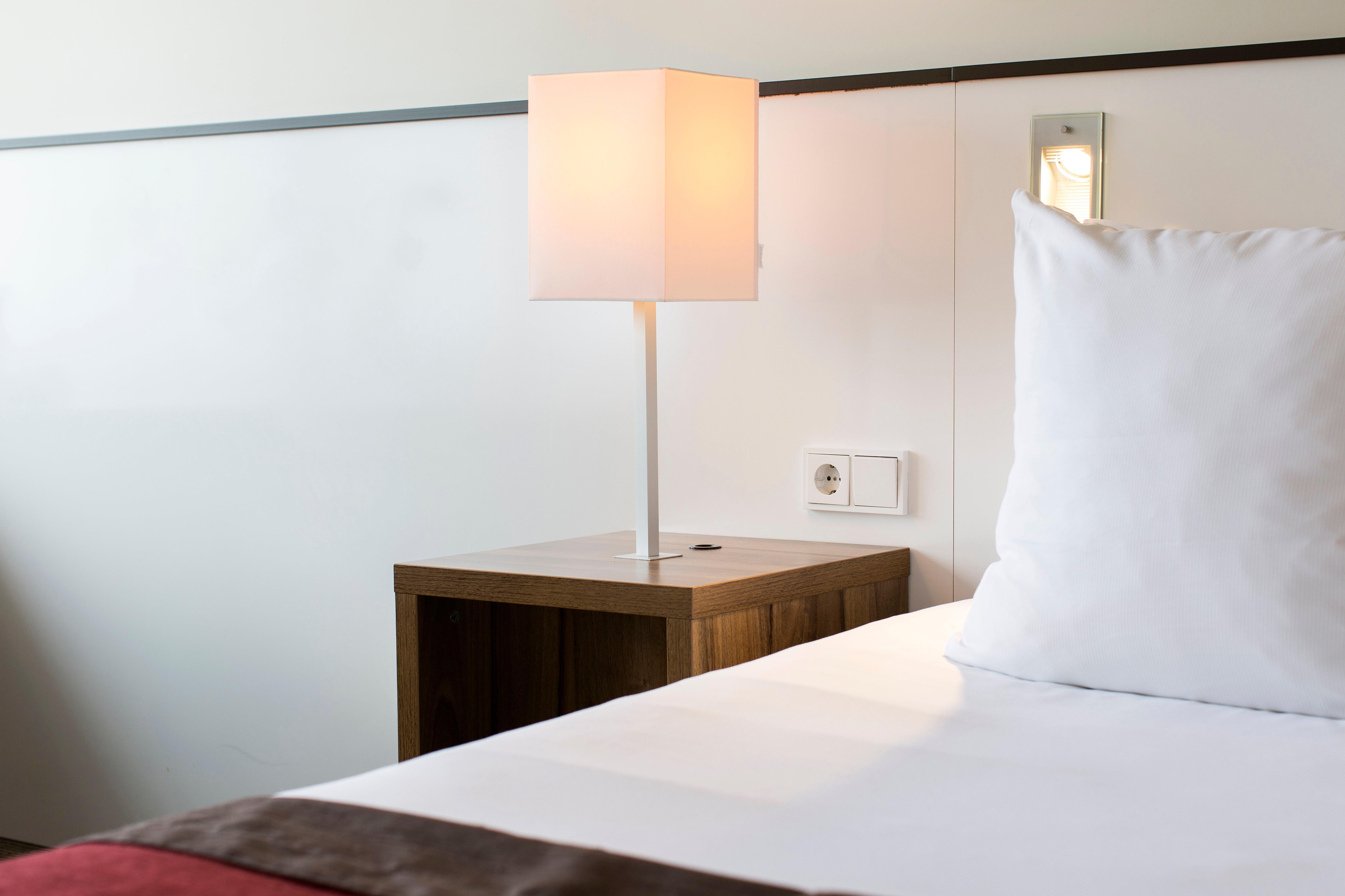 Holiday Inn Eindhoven Centre By Ihg Exterior foto