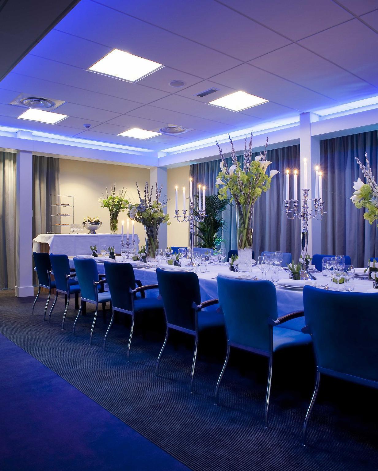 Holiday Inn Eindhoven Centre By Ihg Exterior foto
